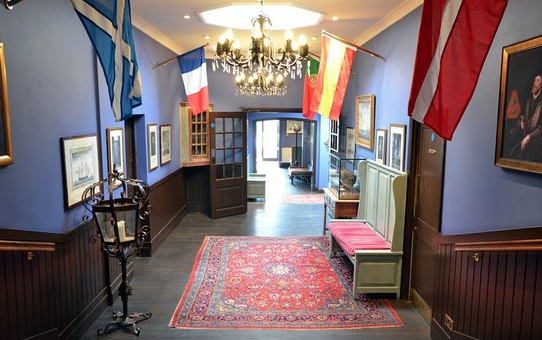 Entrance hall and lobby.
