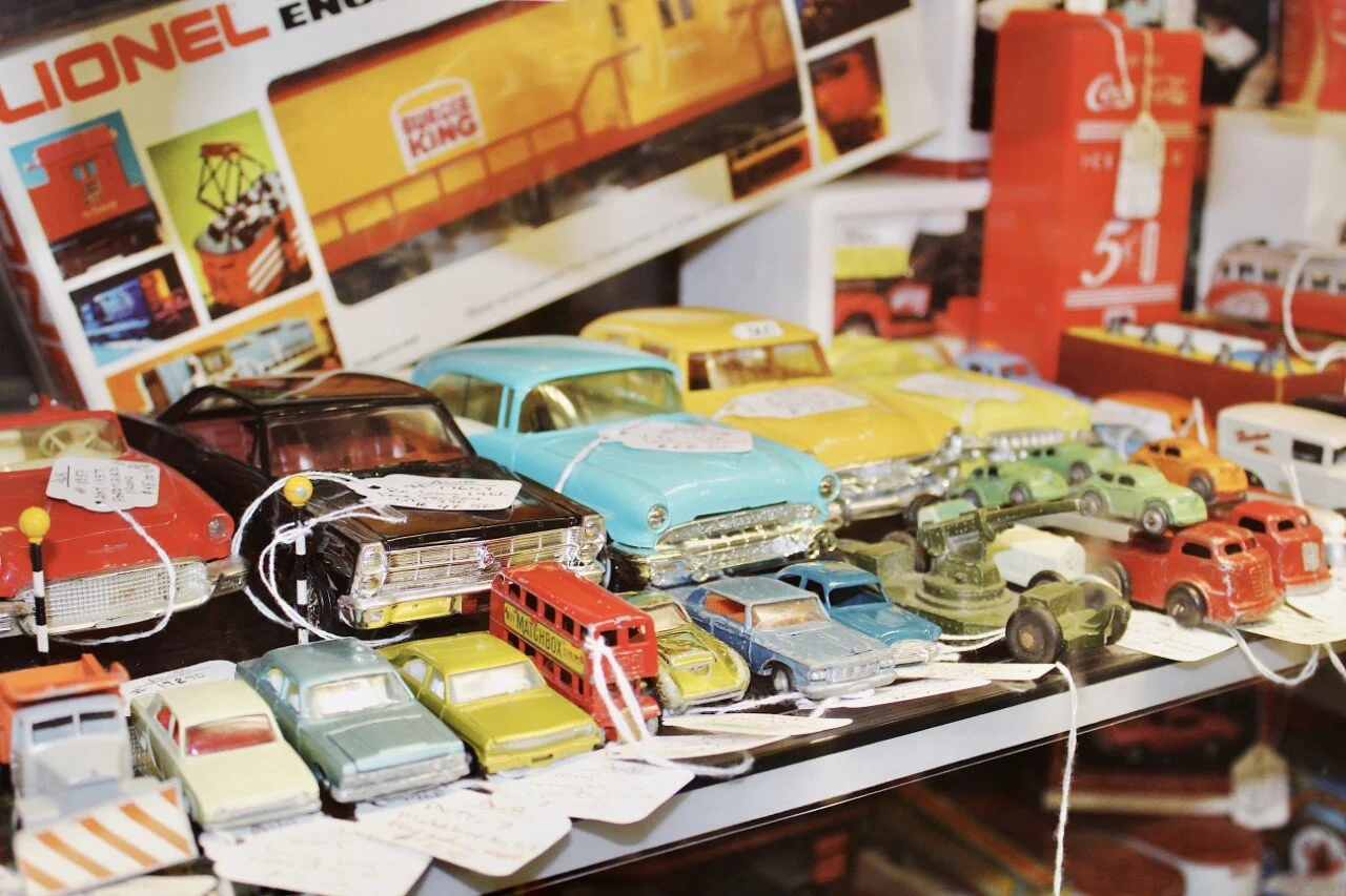 About Us — Zionsville Antique Mall