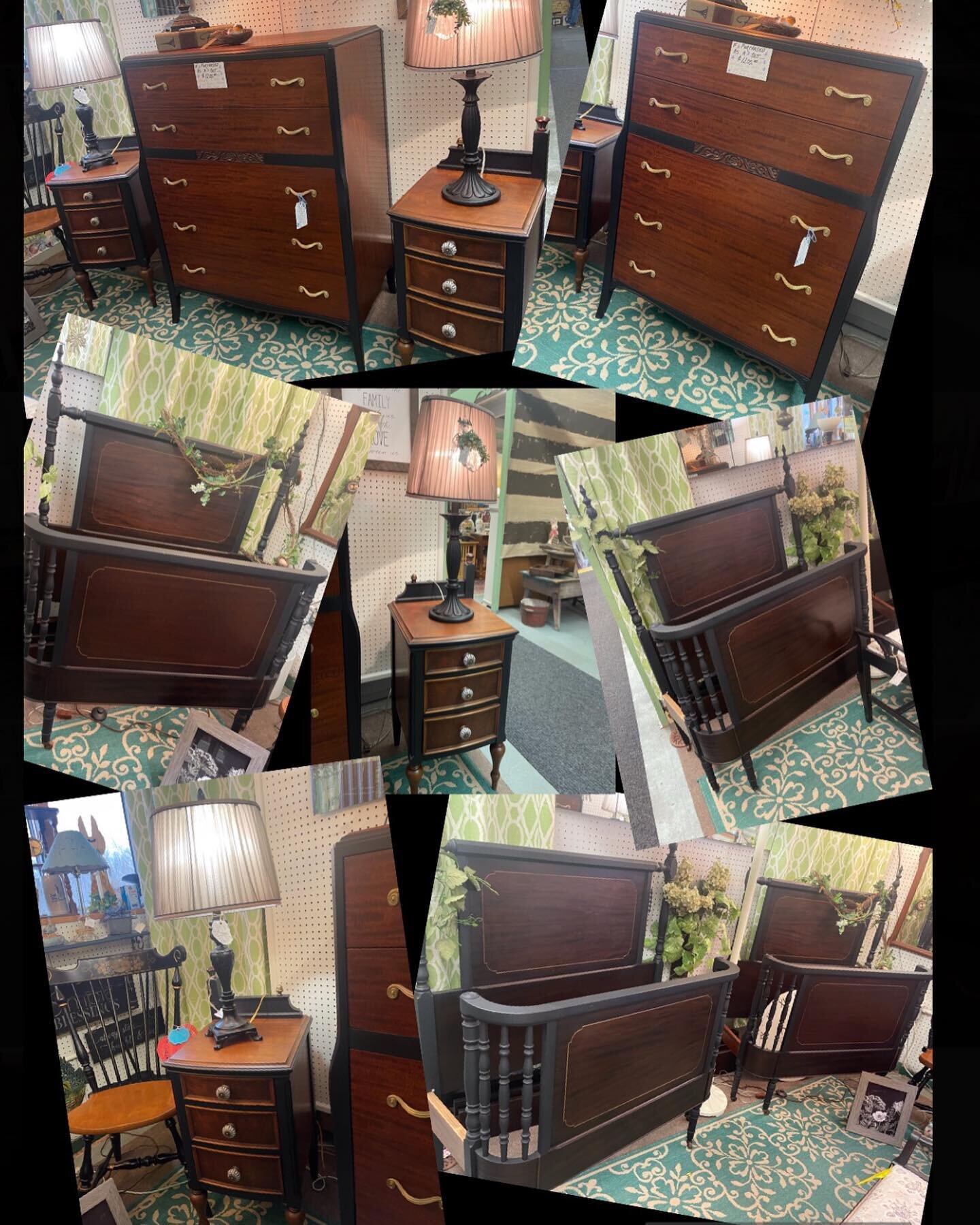 🚨🚨DEAL OF THE WEEK🚨🚨
This bedroom set includes 2 twin size beds, 2 bedside tables, 2 lamps, and a dresser! All for $1200!!! All hand painted, restored, beautiful, solid furniture. Get it before it&rsquo;s gone!