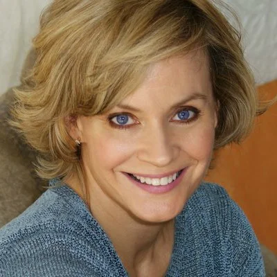 Simone Wright is an internationally respected expert on the power of the human mind and its massive potential for evolutionary intelligence and groundbreaking ingenuity. She is a highly respected intuitive consultant, entrepreneur and award‐winning artist. She has successfully used her dynamic intuitive skills to assist in police investigations, missing children’s cases and corporate business strategies. Her client list includes the top achievers and emerging talents in specialties from law enforcement, entertainment, CEO’s and entrepreneurs; who all benefit from her unique perspective to assist them in hearing their own intuitive intelligence and recognizing their highest potential. Simone is the author of First Intelligence: Using the Science & Spirit of Intuition