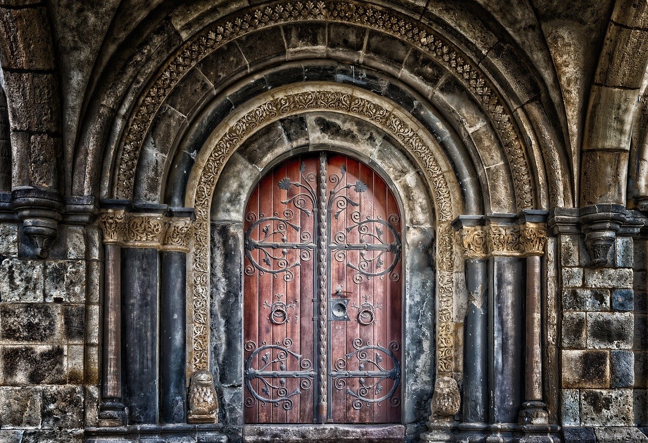 Ornate Ancient Door_1280.jpg