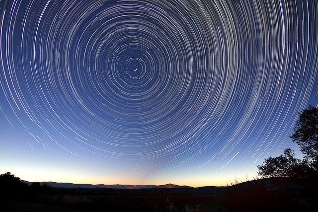 Circular Star Trails 640.jpg