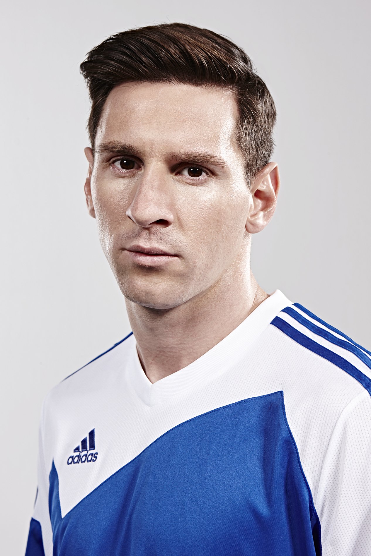 1-Lionel Messi Tata Motors copy crop.jpg