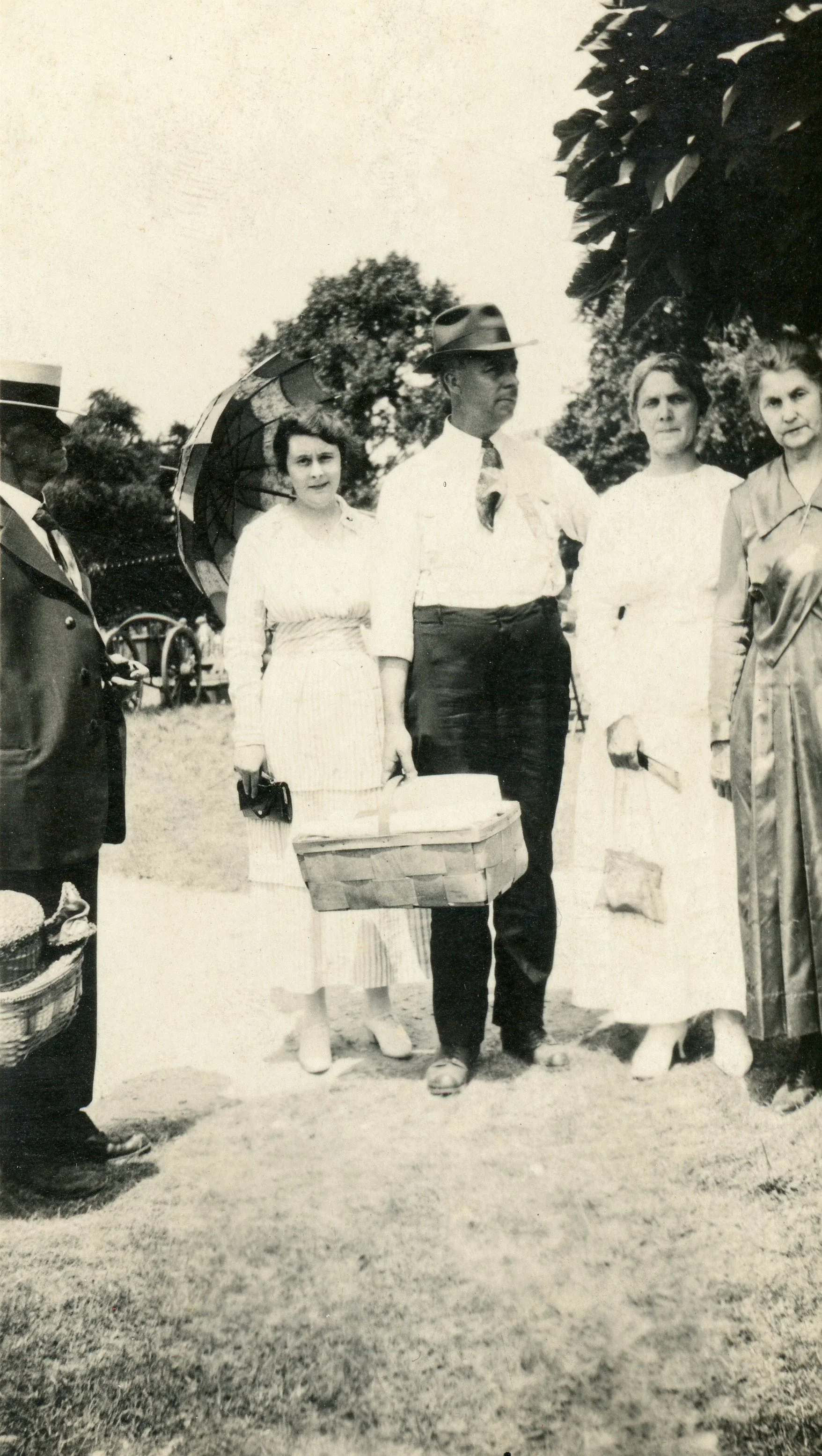 Florence Charles Ida Alice 1916 State Fair.jpg