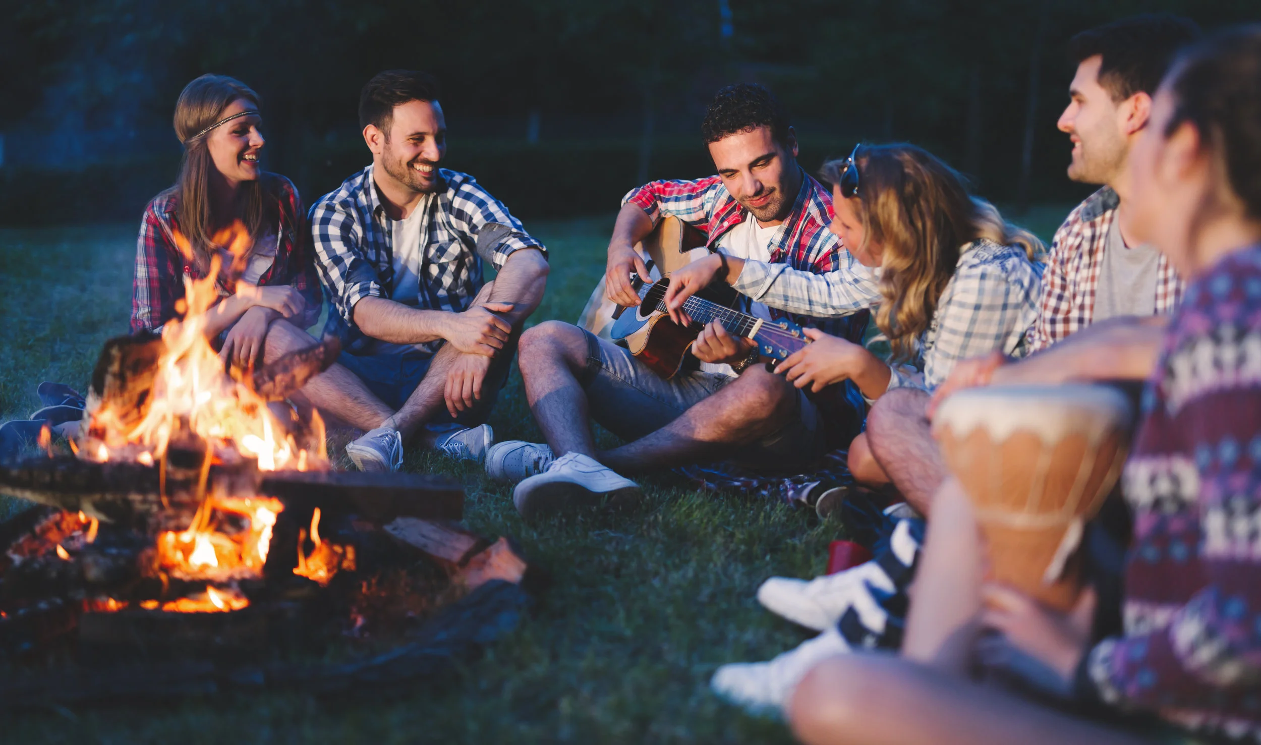We still learn our most deeply embedded knowledge, what we know to be “true” about the world from each other, whether in family settings, at a backyard BBQ, in a sports pub or at our workplace. How much do we discuss climate change when we get together in those relaxed and casual places?