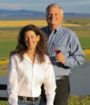 Hosts Al and Lisa Brayton
