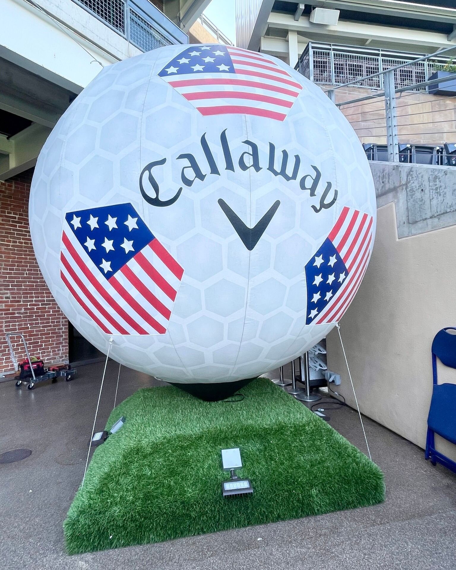 Callaway Golf Ball sponsorship completed just in time for July 4th at Petco Park. Not a bad replica standing 12 feet tall in left field. Happy Independence Day! 🇺🇸
#concept45 #stadiumbranding #july4th 
https://www.concept45.com/