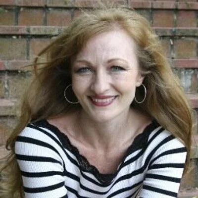 Artist & Teacher Tina Bailey