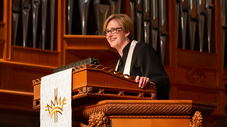 Julie in pulpit 750 x 422.jpg