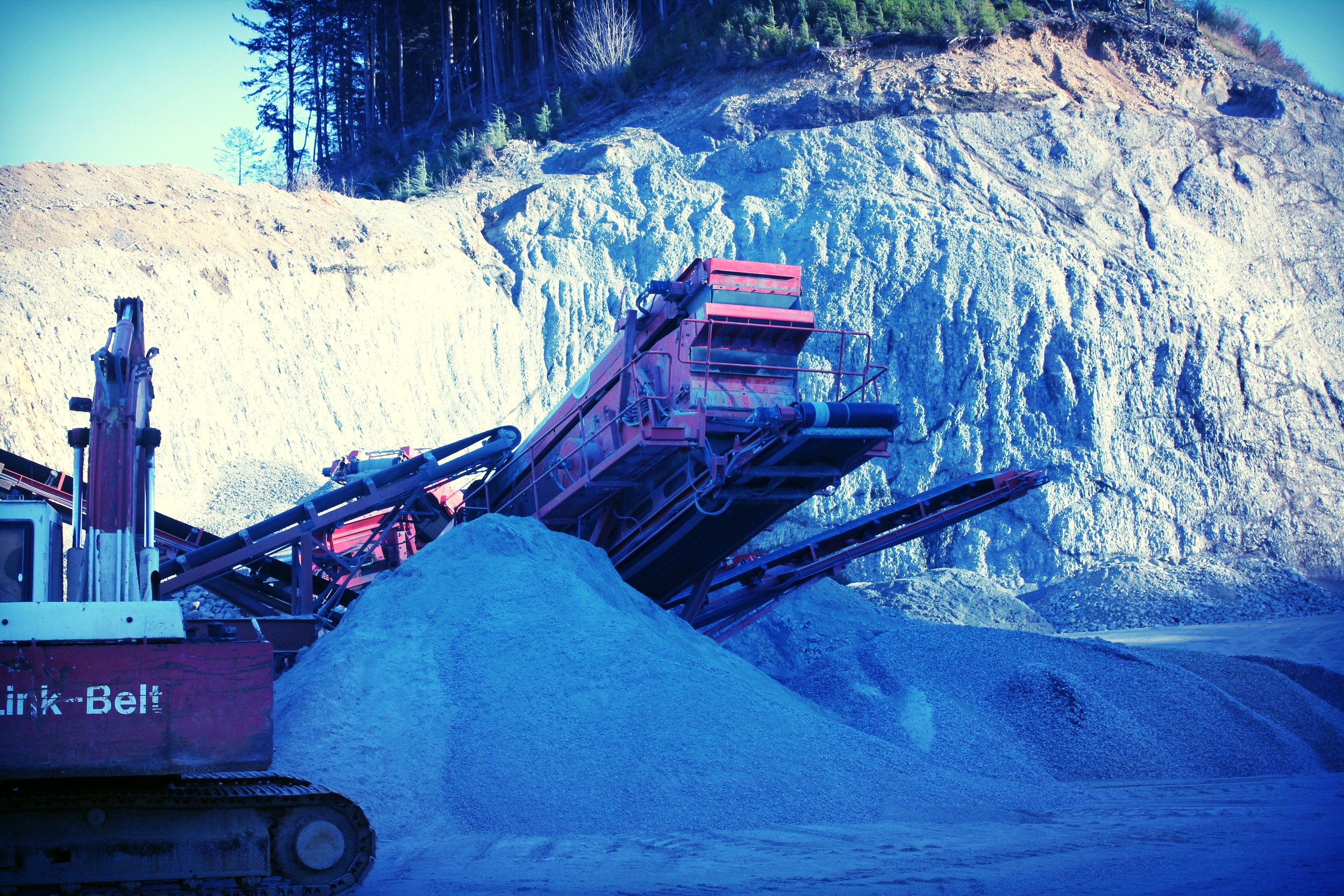   LEADING PROVIDER OF AGGREGATES &amp; DIMENSION STONE IN THE SEA-TO-SKY AND BEYOND  