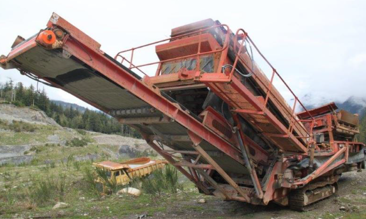 Murrin Construction Equipment for Sale_2005 Terex Finlay 683.PNG