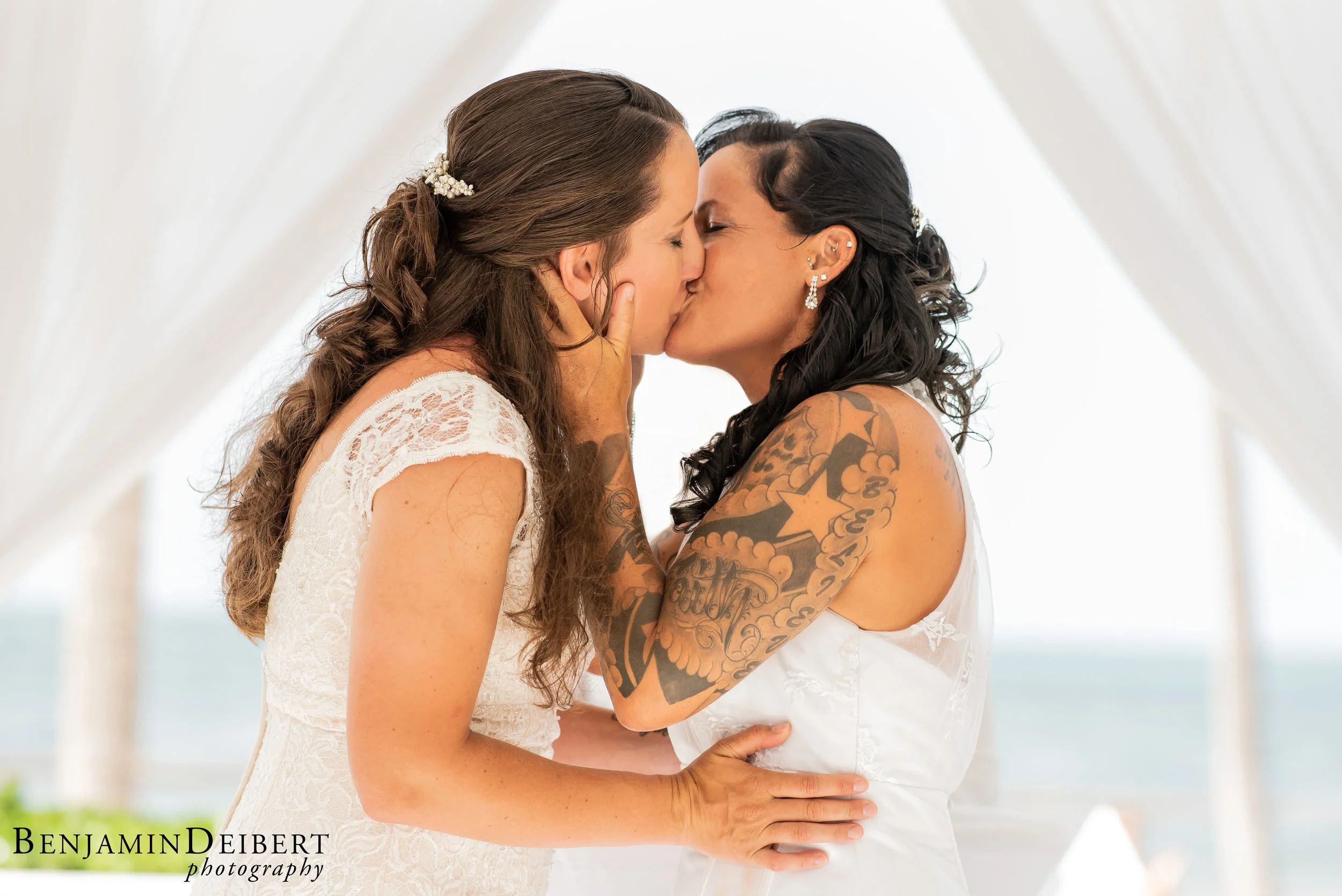 AngieandTracey_0885 2.jpg