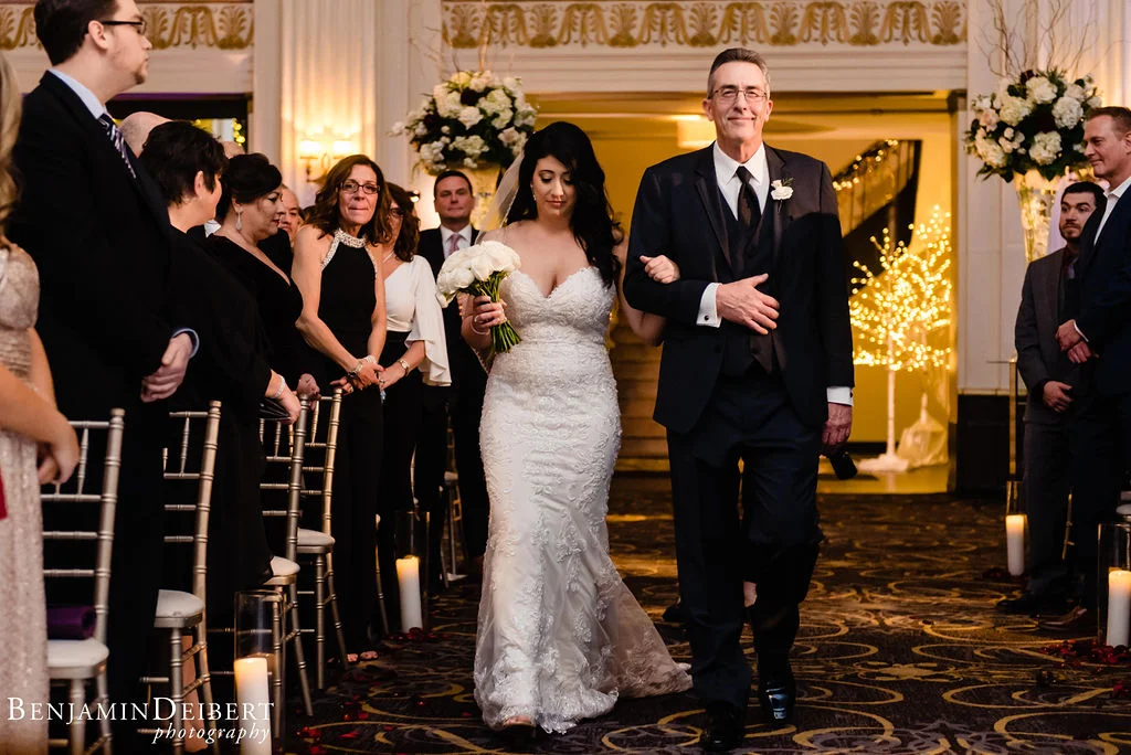 TomandMegan_BallroomattheBen_Weedding-27.jpg