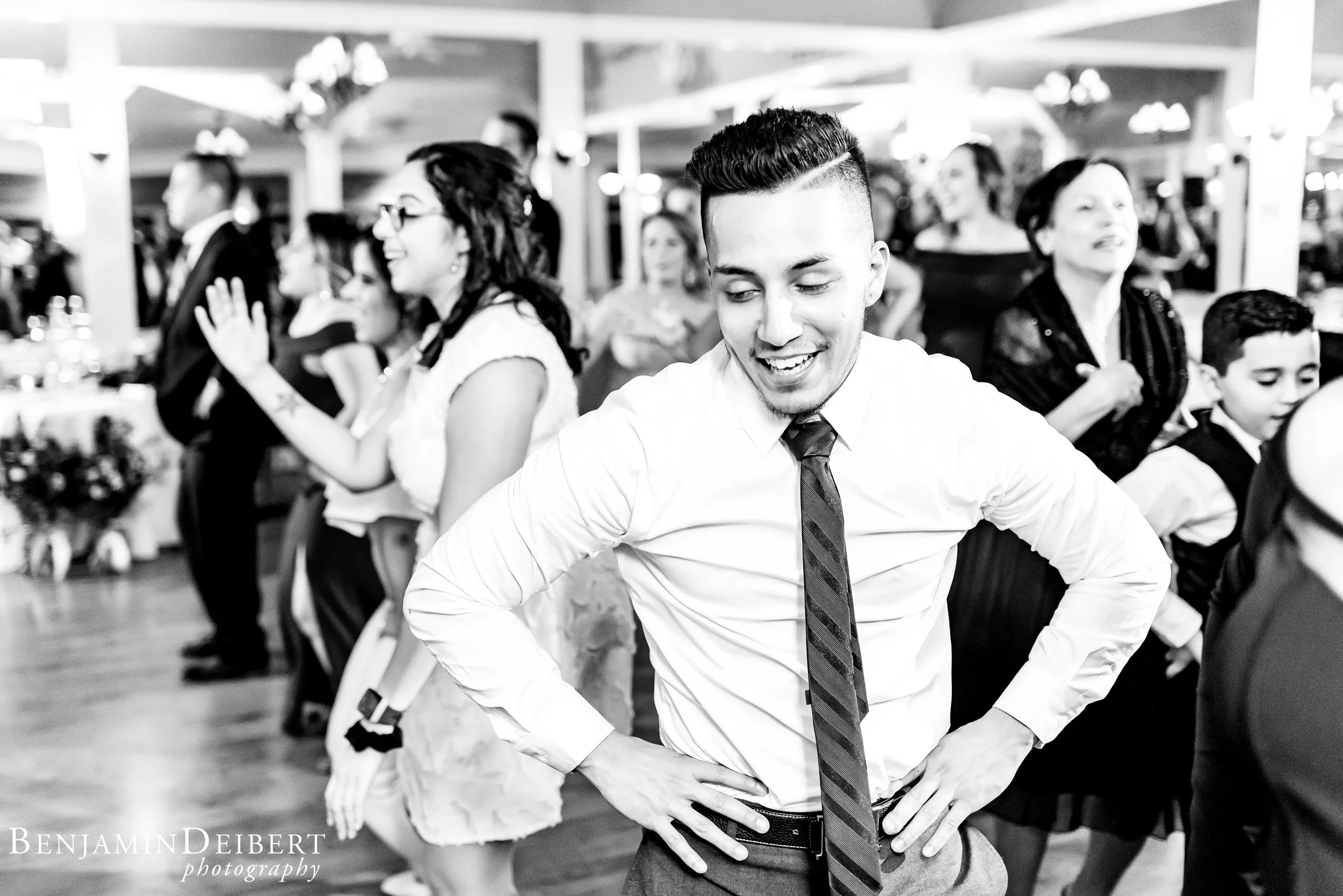 Jamie and Michael_Cameron Inn Estate_Wedding-136.jpg