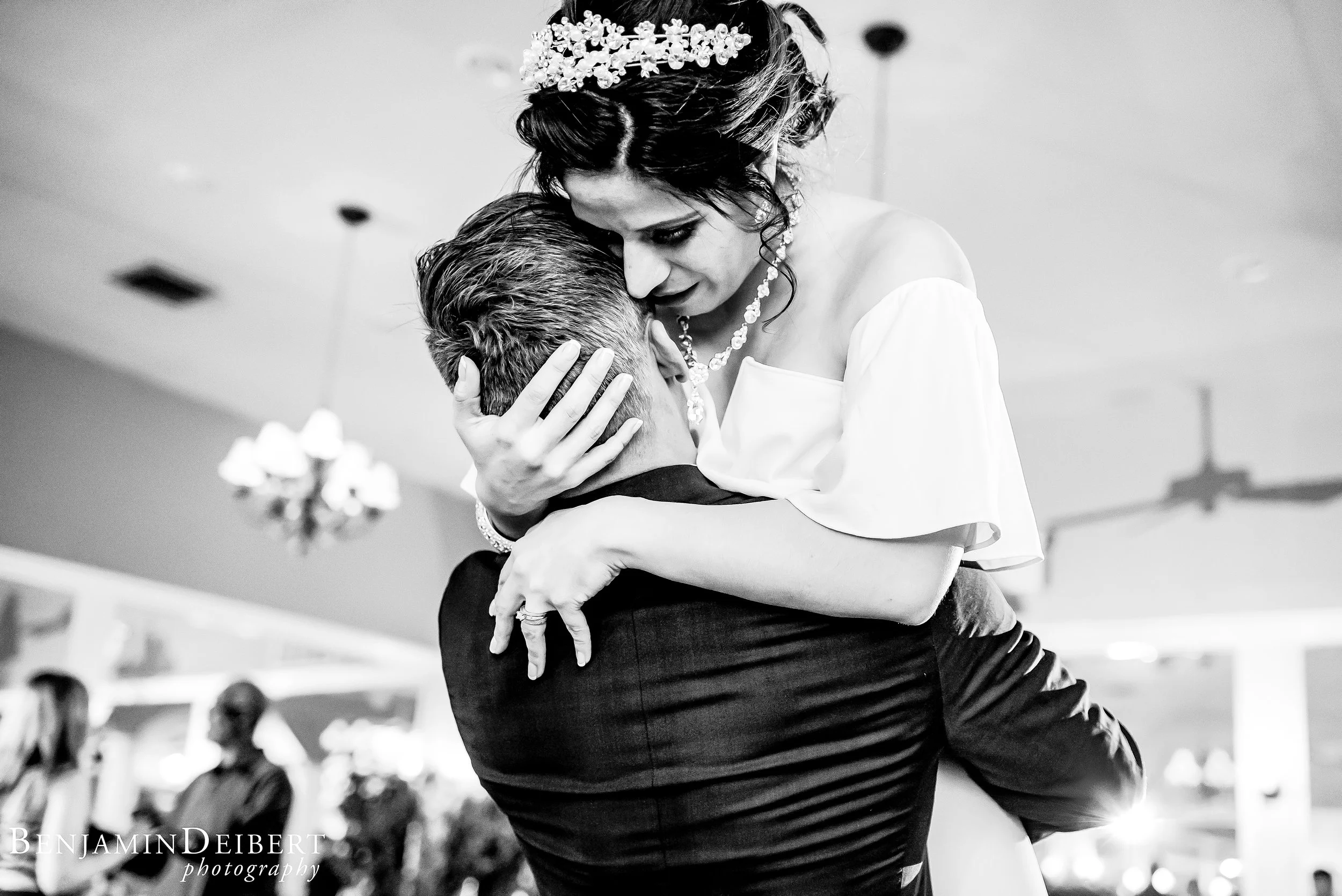 Jamie and Michael_Cameron Inn Estate_Wedding-124.jpg