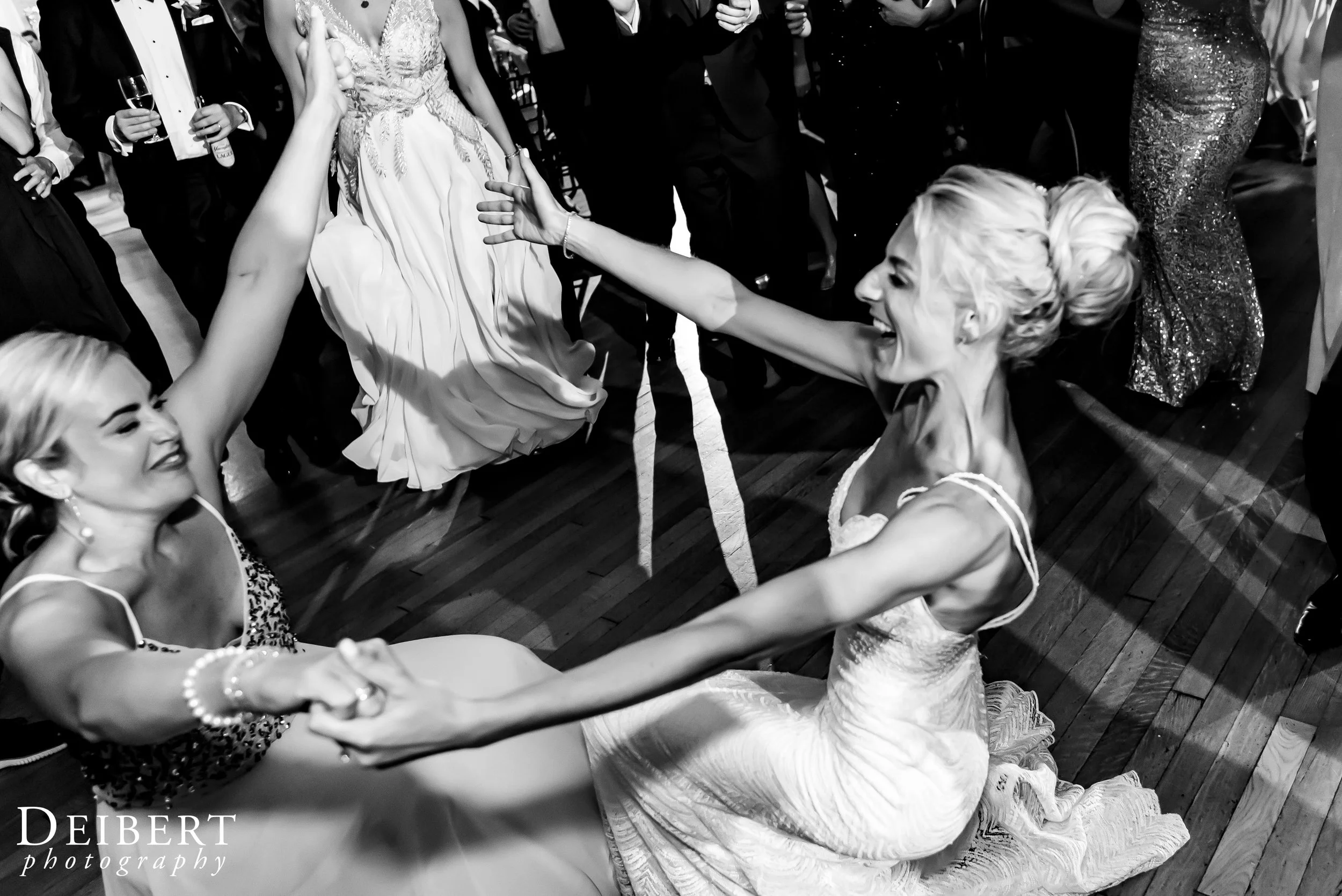 Elizabeth and Daniel_College of Physicians_Wedding-107.jpg