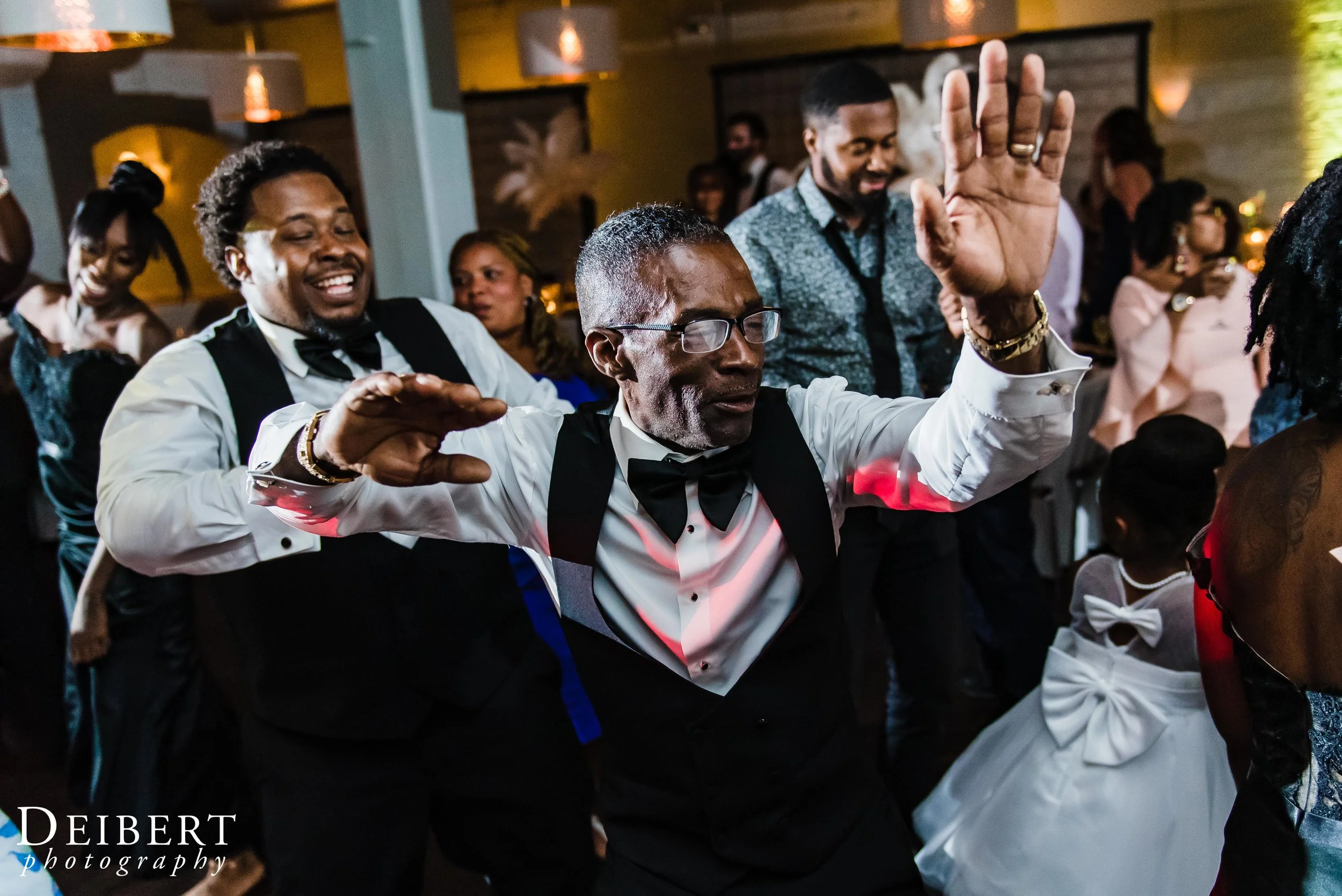 Manayunk Brewery Wedding-117.jpg