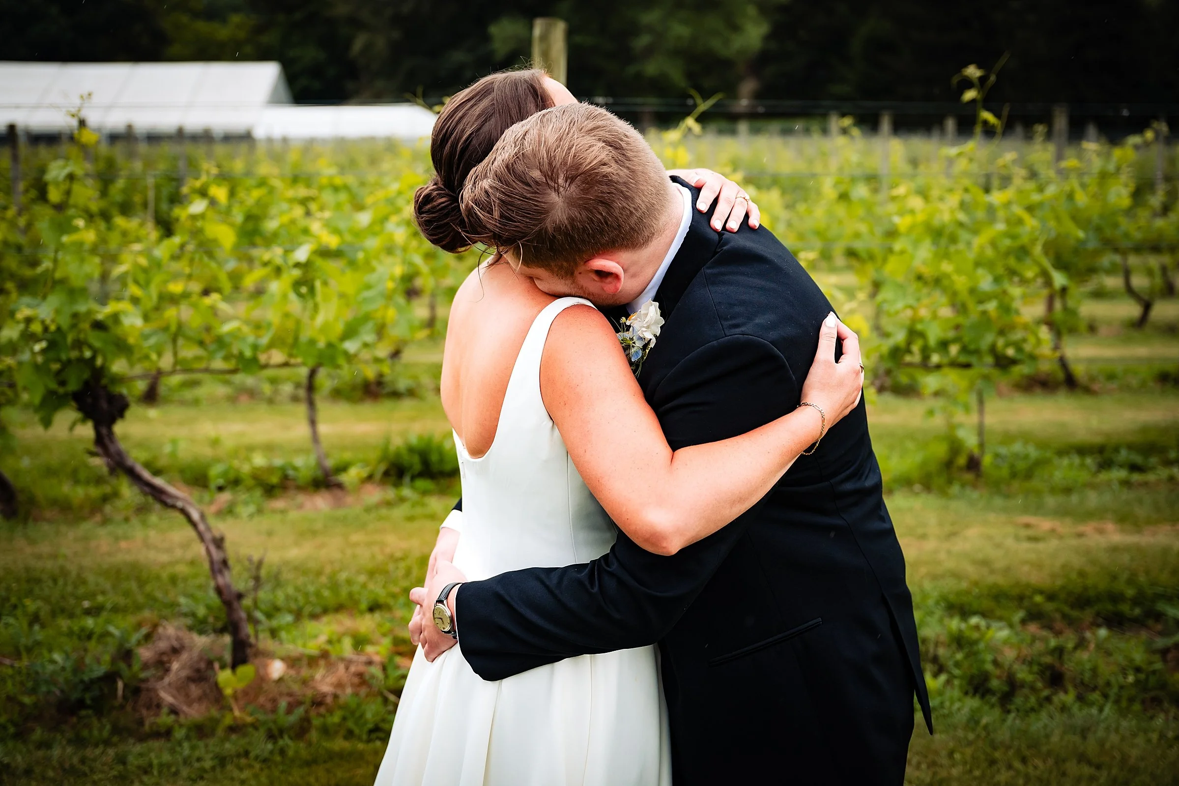 Crossing Vineyards Wedding_0009.jpg