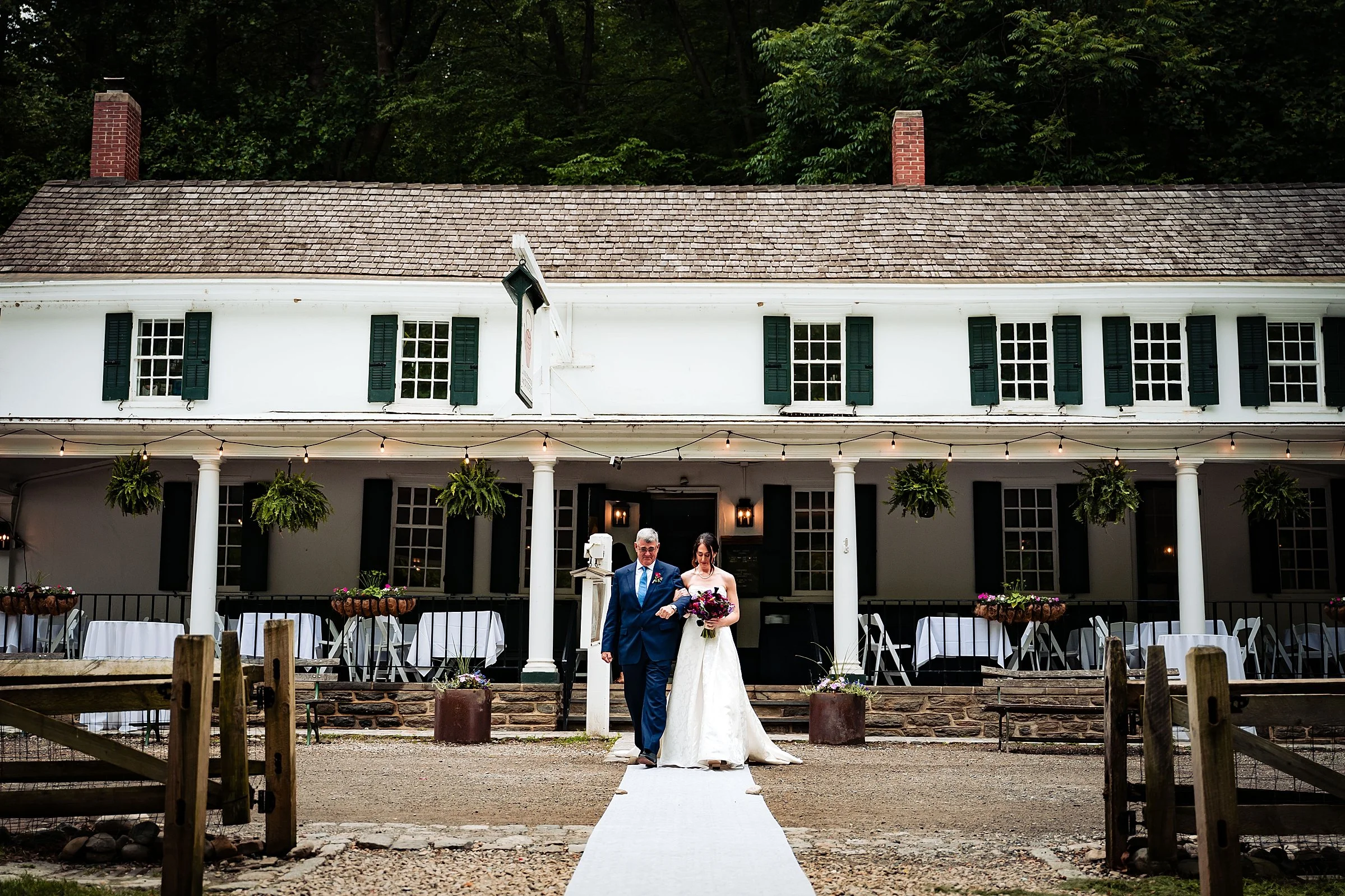 Valley Green Inn Philadelphia Wedding_0021.jpg