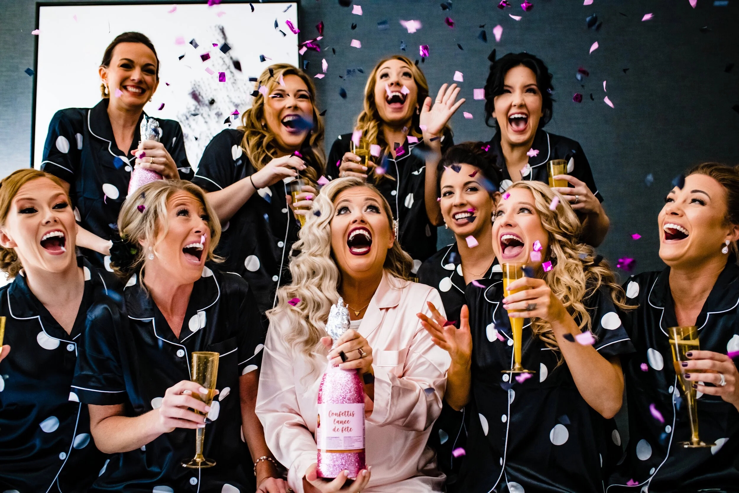 How to Get Amazing Wedding Photos Without Missing Your Wedding