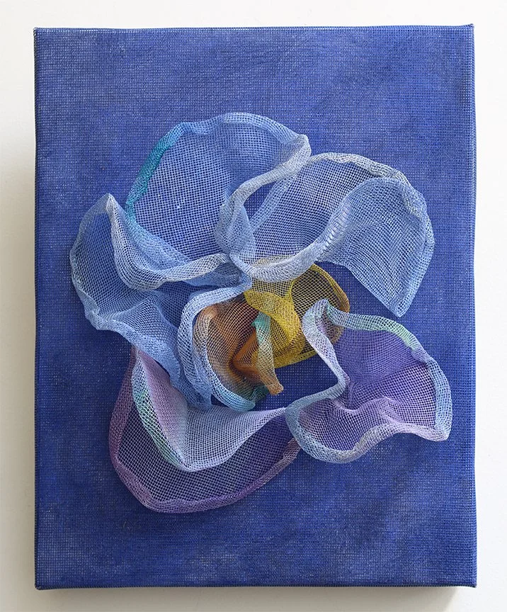 LA FLEUR BLEUE  |  14" x 11" x 4.5"   