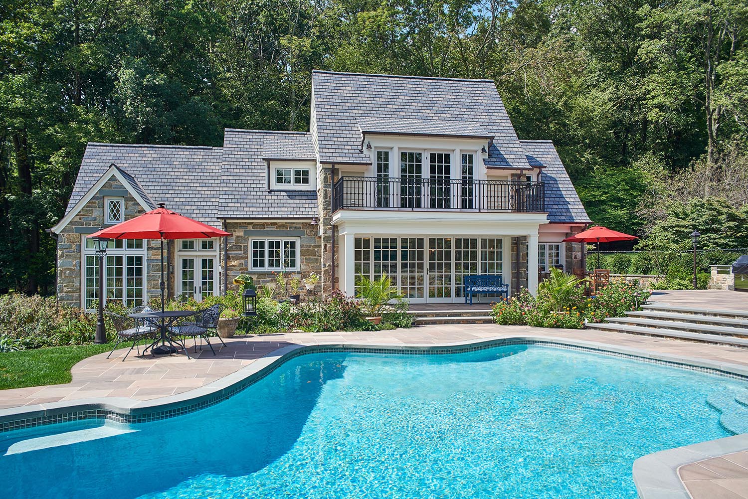 Pool house by Susan Rochelle Architect