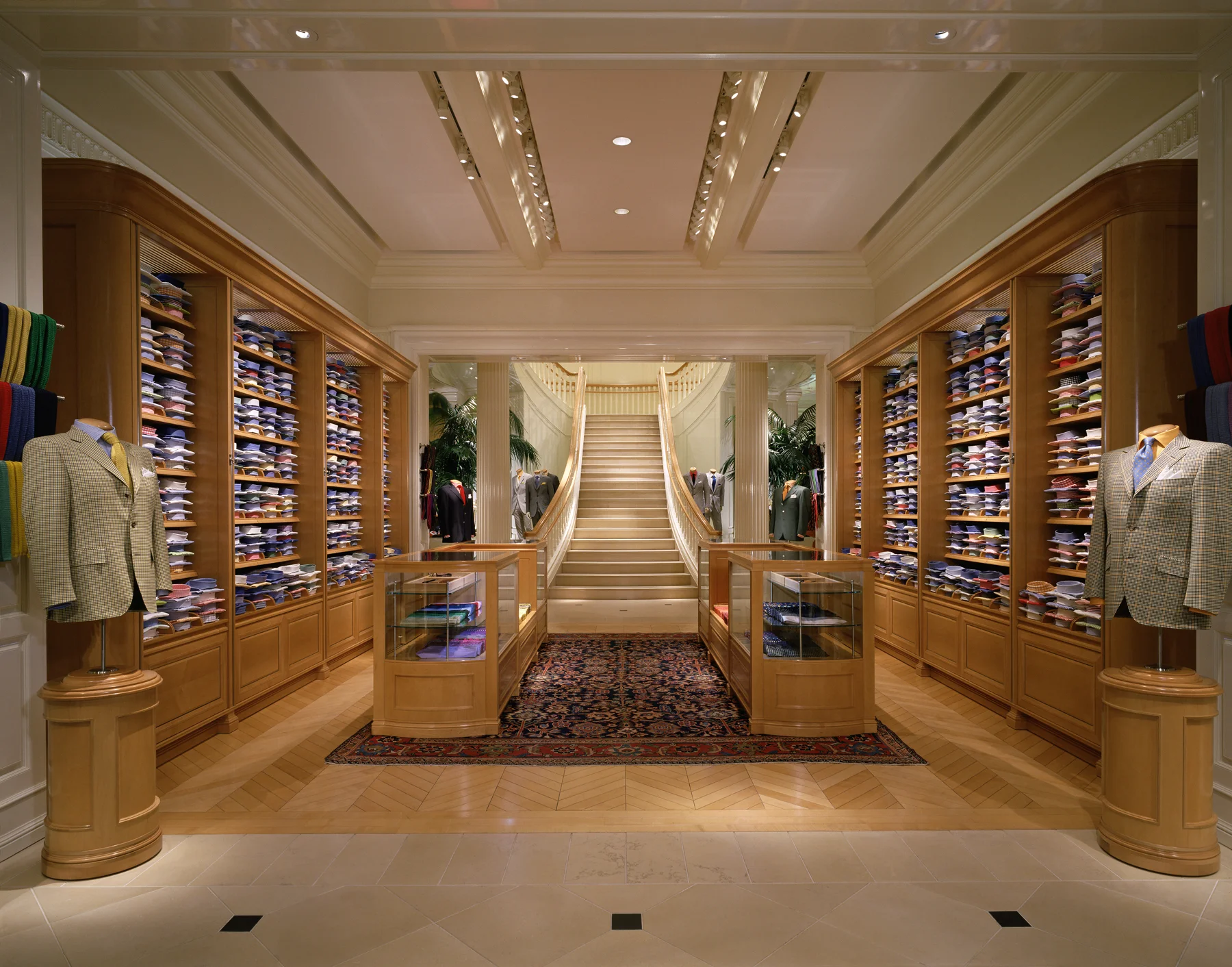 Tommy_Hillfiger_interior_1.jpg