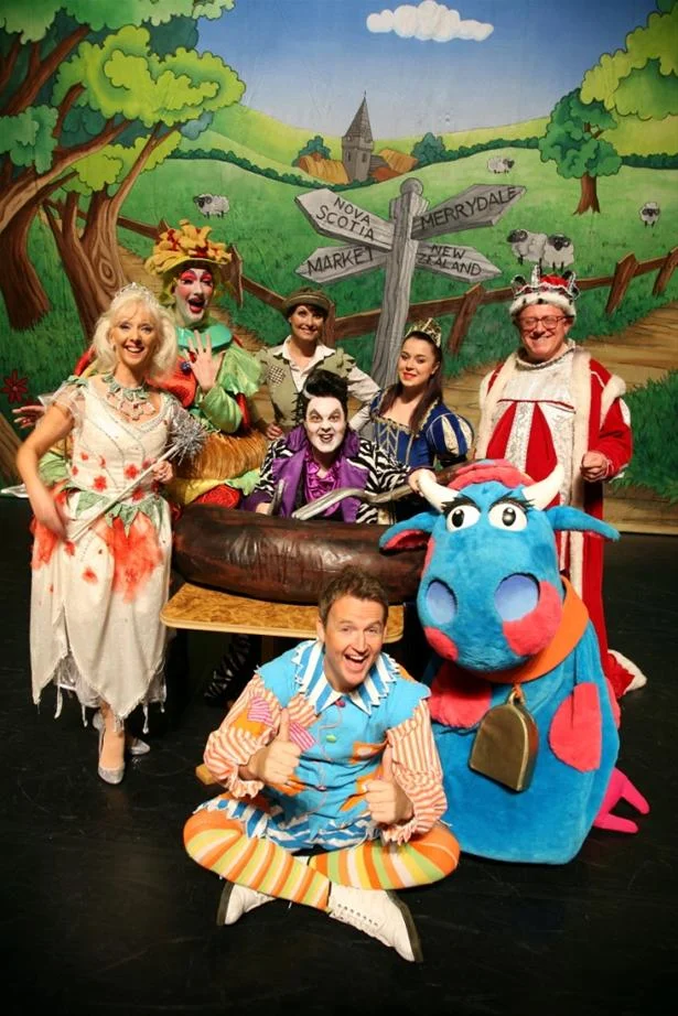 Cast of Jack and the Beanstalk, Hexagon Theatre, Reading, 2013