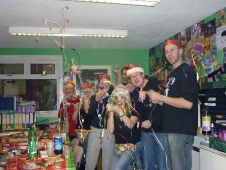 Party poppers