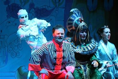 2011-Reading-Aladdin-237_new1.jpg