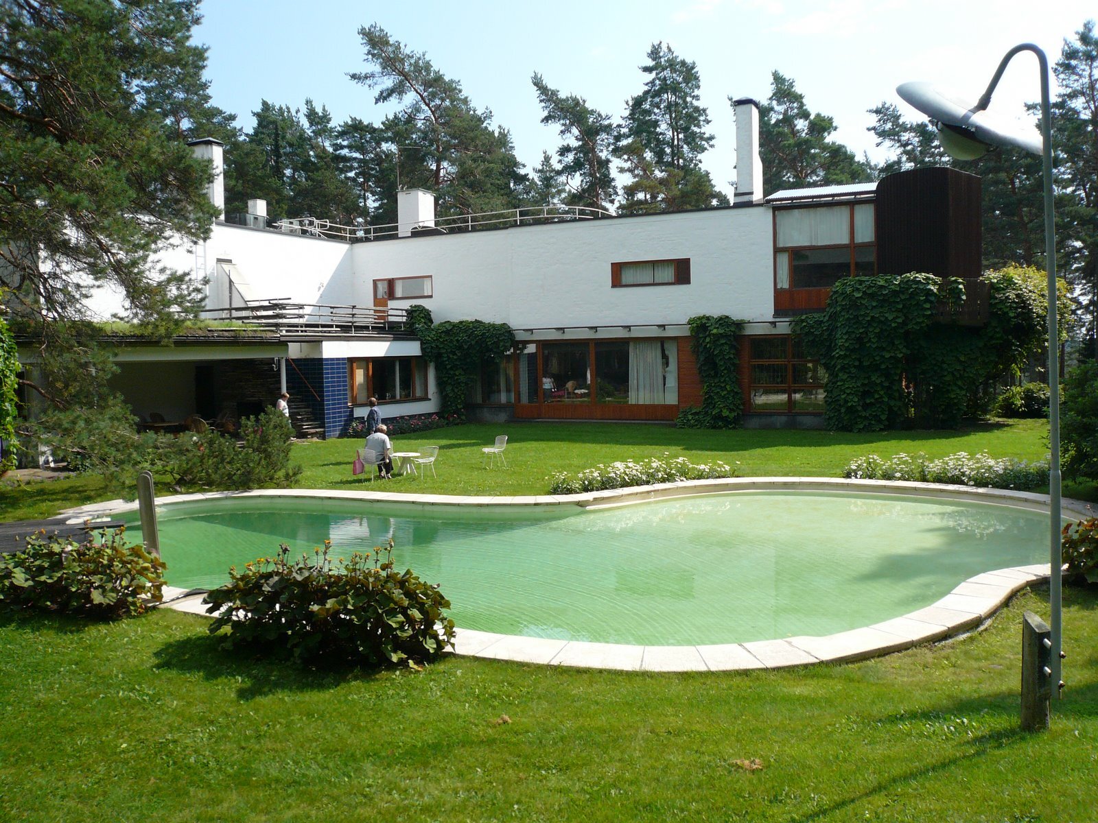 Finnish architect Alvar Aalto was know for many reasons, his numerous architectural building contributions, his furniture company Artek, and the materials that he used, and the way in which he used them. For example Villa Mairea by Alvar Aalto wh