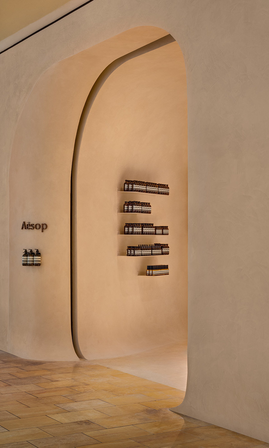 Aesop-US-Store-Houston-Galleria-Navigation-Desktop-960x1600px-arcit18.jpg