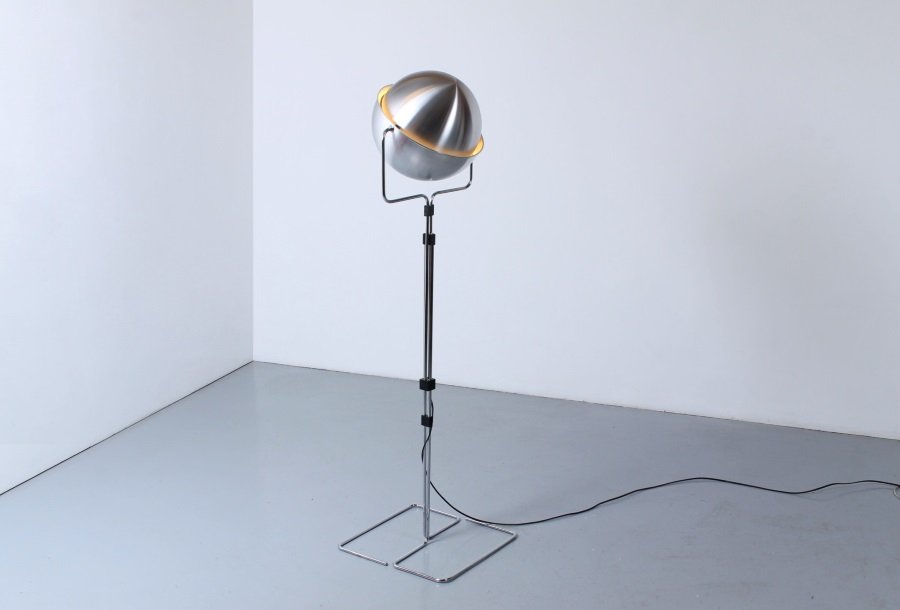 raak-ej-jelles-eclisse-d-2017-floor-light-aluminium-chrome-metal-vintage-space-age-modernist-floor-light-dutch-design-9.jpg
