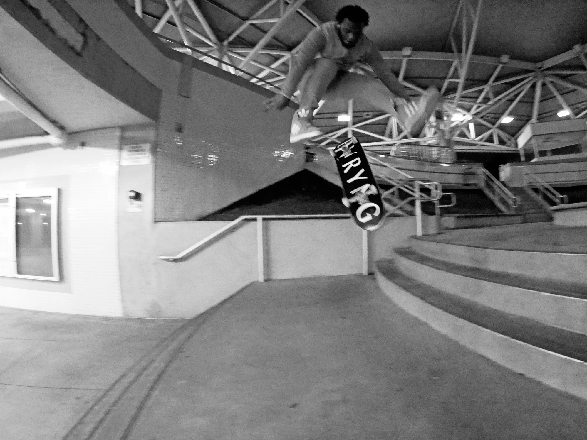 J-Rob-Hflip-BW-WW.jpg
