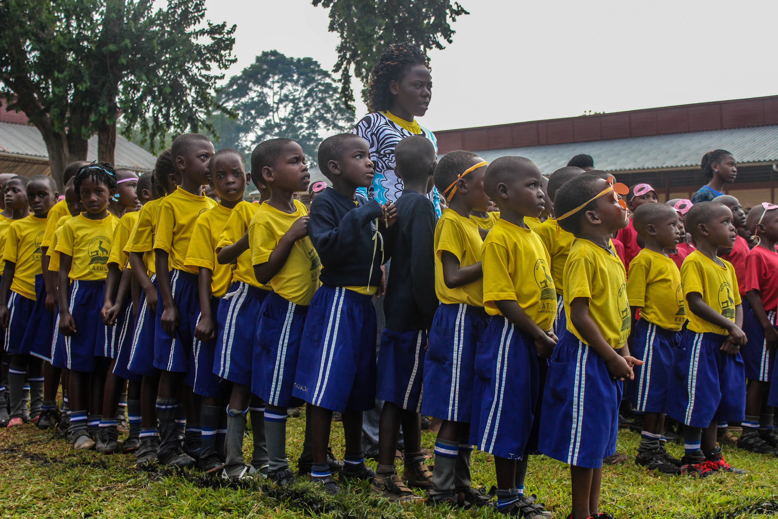 The students and teachers were separated into four teams; blue, red, yellow and green.