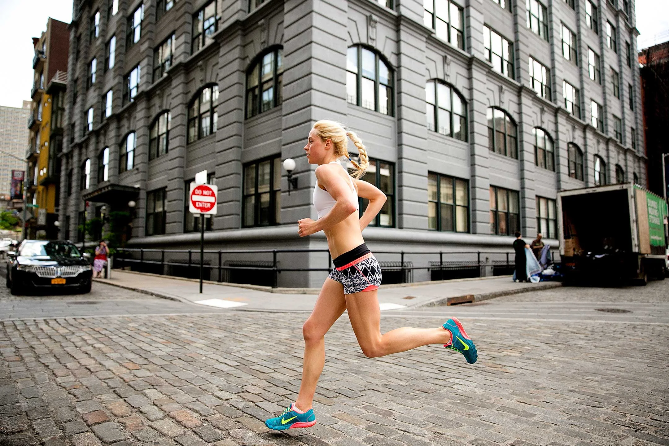 Tiff_Pemberton_photography_nike_woman,running_Katie_01.jpg