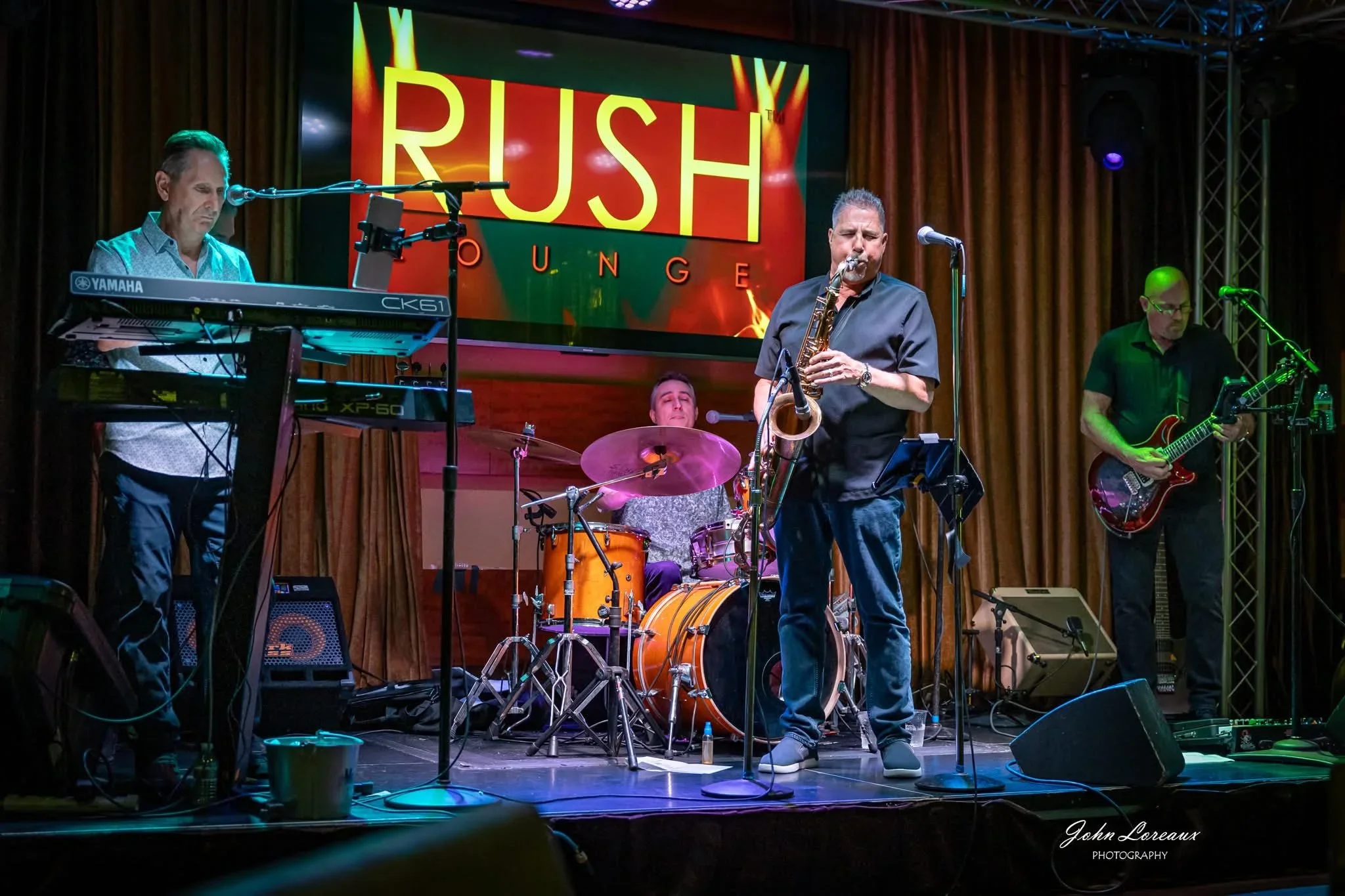 Rush Lounge,GNAC