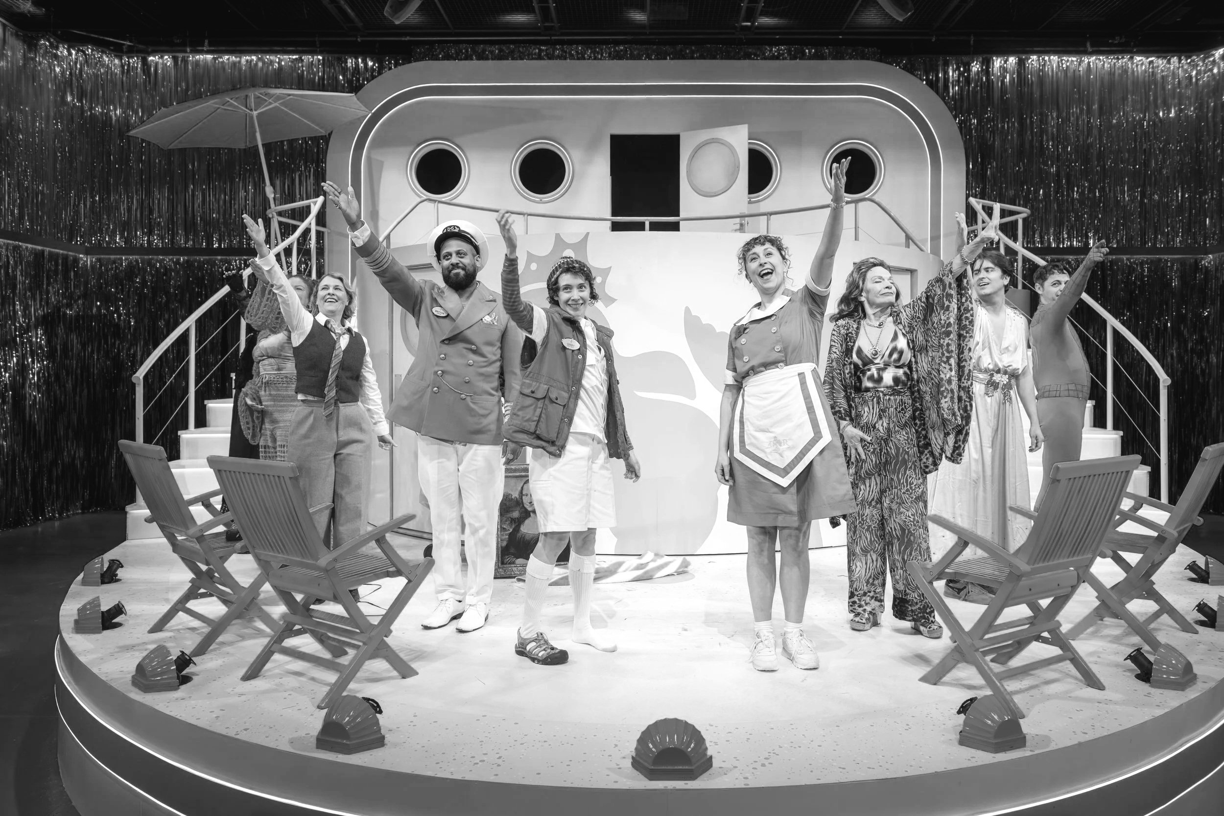 The Cast of Wonder! photo by Kata Sasvari.jpg