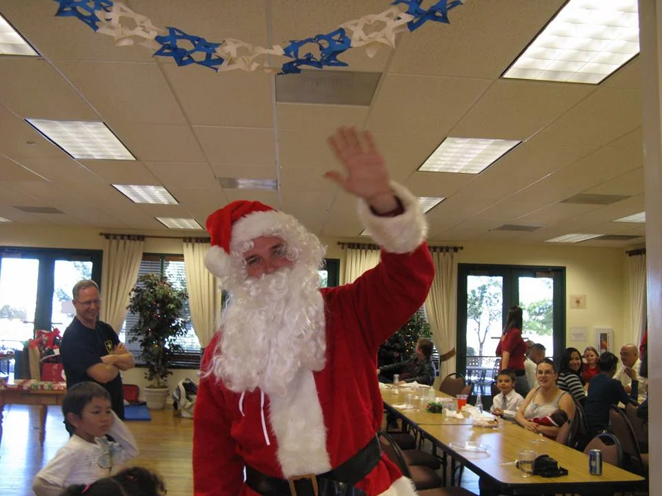 Learn about the several successful fund raising events to establish and perpetuate the most prestigious Study Abroad Scholarship...