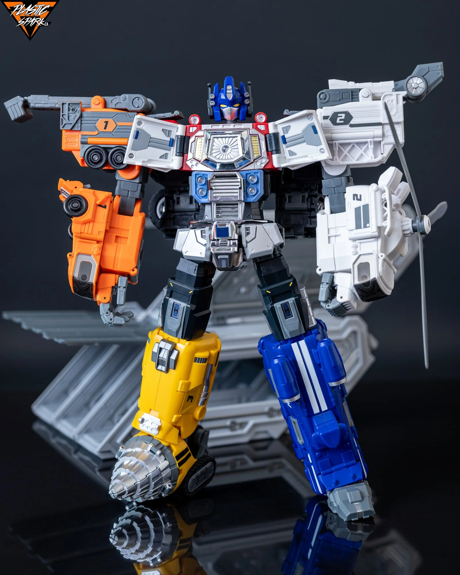 Review Fans Hobby MB18 Energy Commander — Plastic Spark Photography