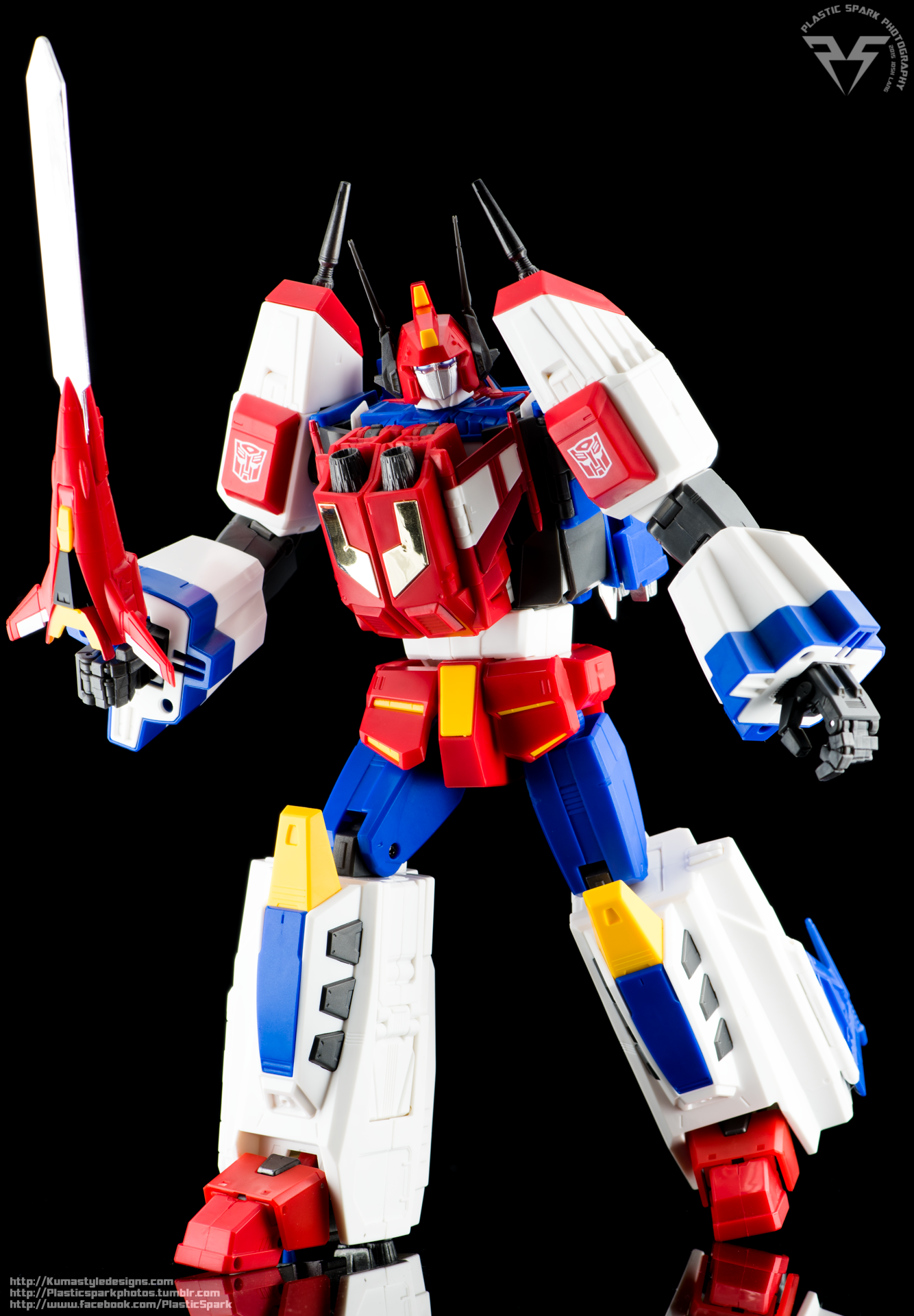 Review MP24 Masterpiece Star Saber Plastic Spark Photography