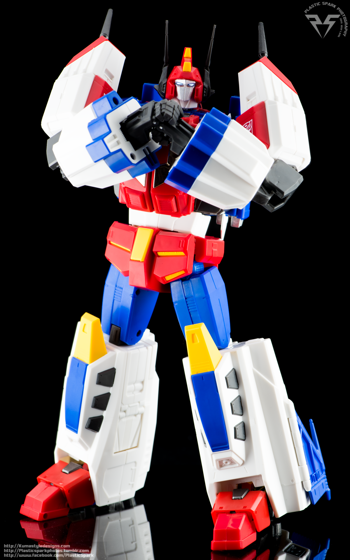 Review MP24 Masterpiece Star Saber Plastic Spark Photography