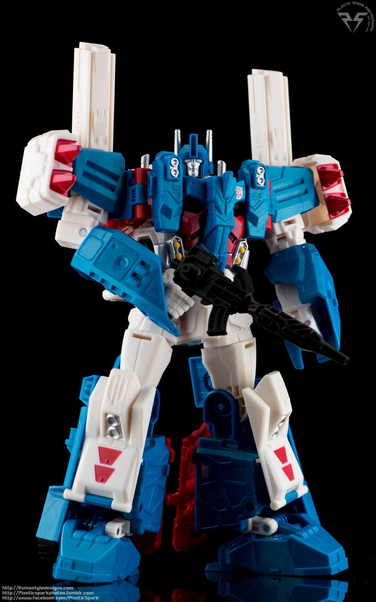 KUMA Combiner-Wars-Ultra-Magnus-(8-of-13)