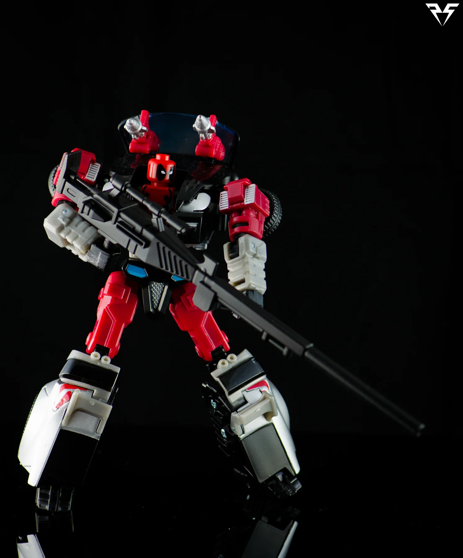 Gallery - Autobot Deadpool (Carpool)