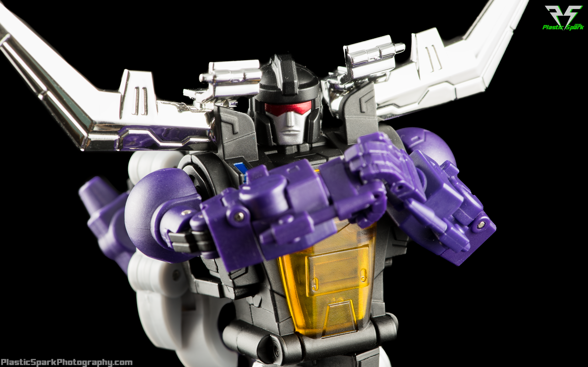 Review - Fanstoys FT-13 Mercenary — Plastic Spark Photography