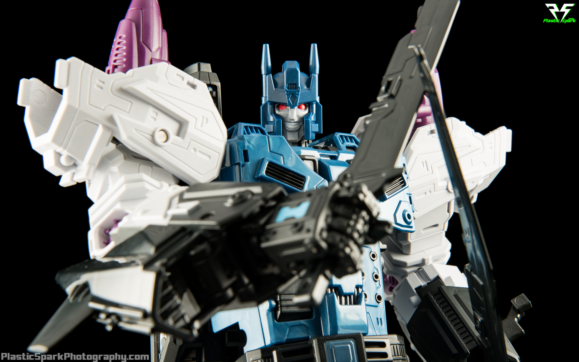 Review - Mastermind Creations R-17 Carnifex — Plastic Spark 