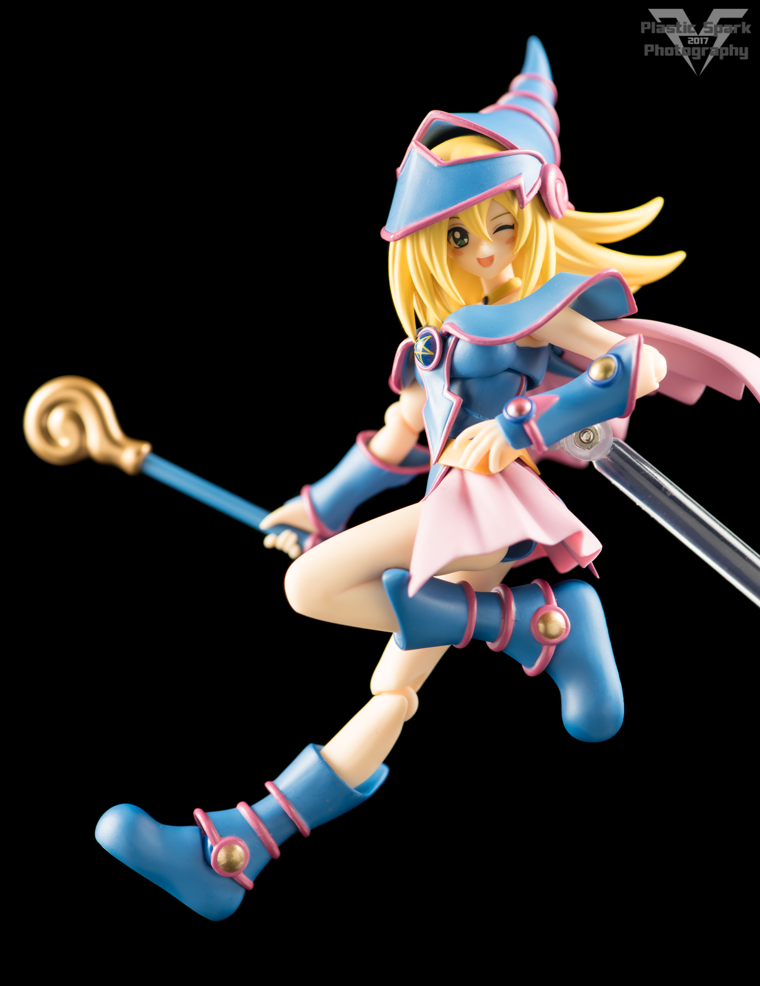 Review - Figma Dark Magician Girl — Plastic Spark Photography