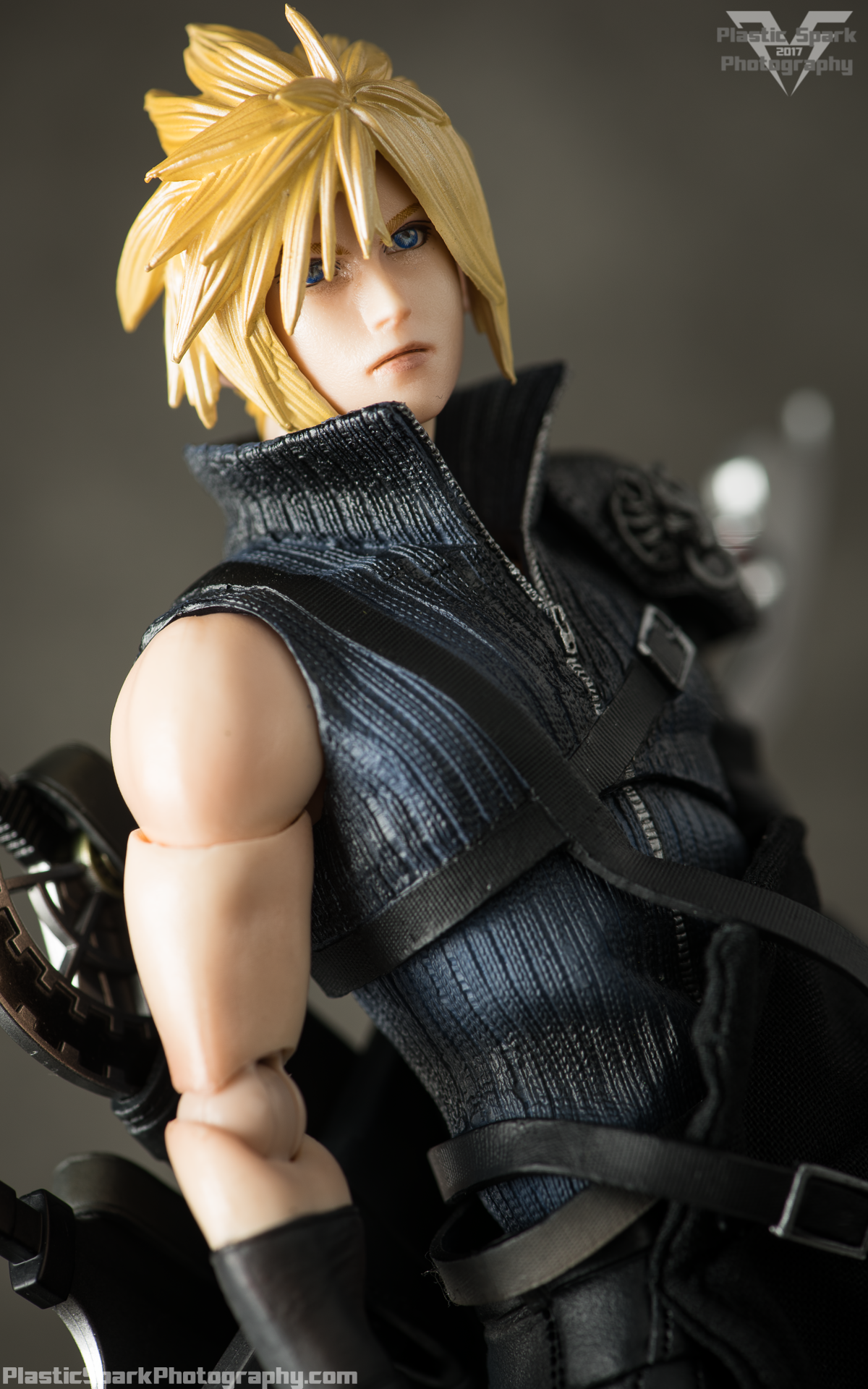 Play arts kai cloud best sale advent children