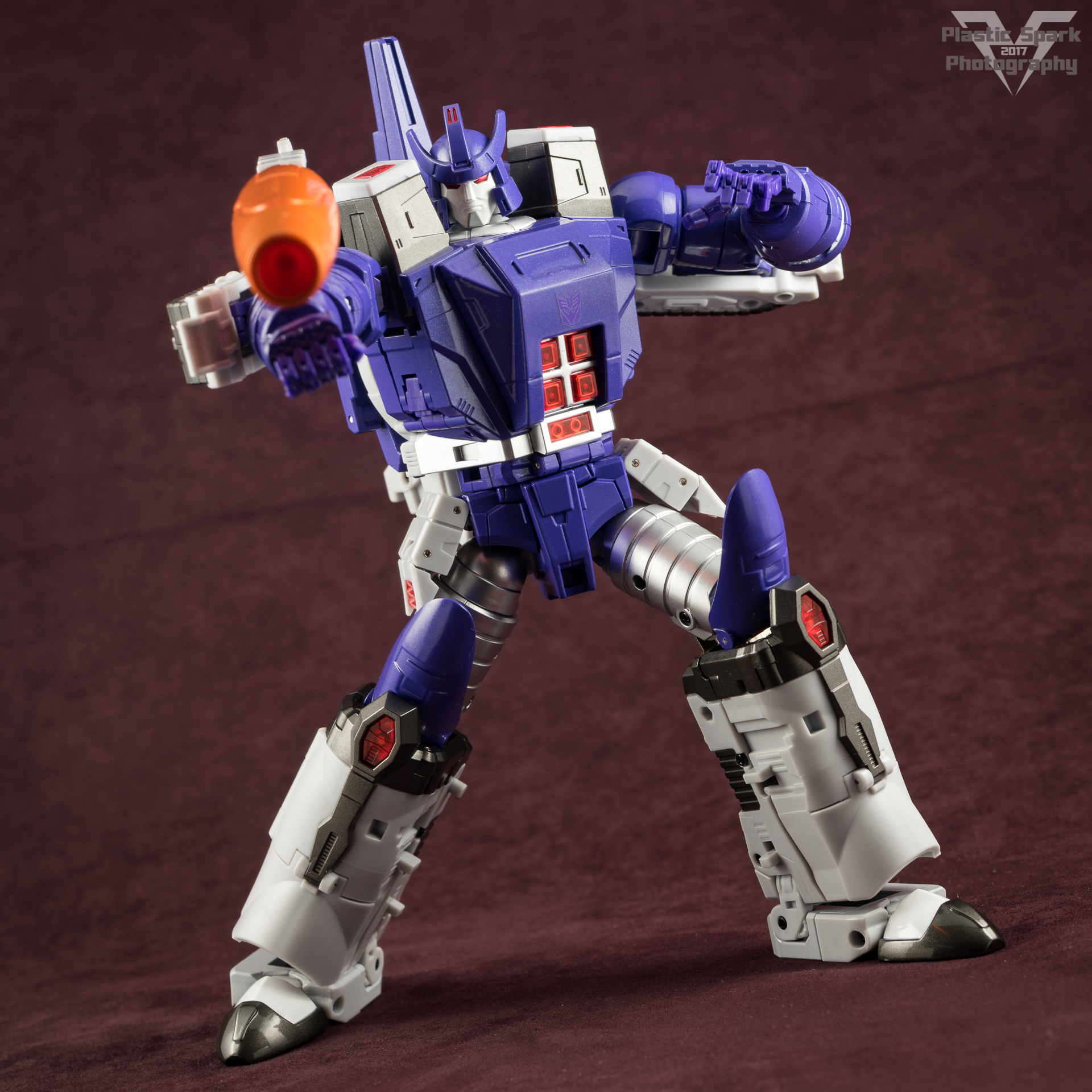 Review - FansToys FT-16 Sovereign — Plastic Spark Photography