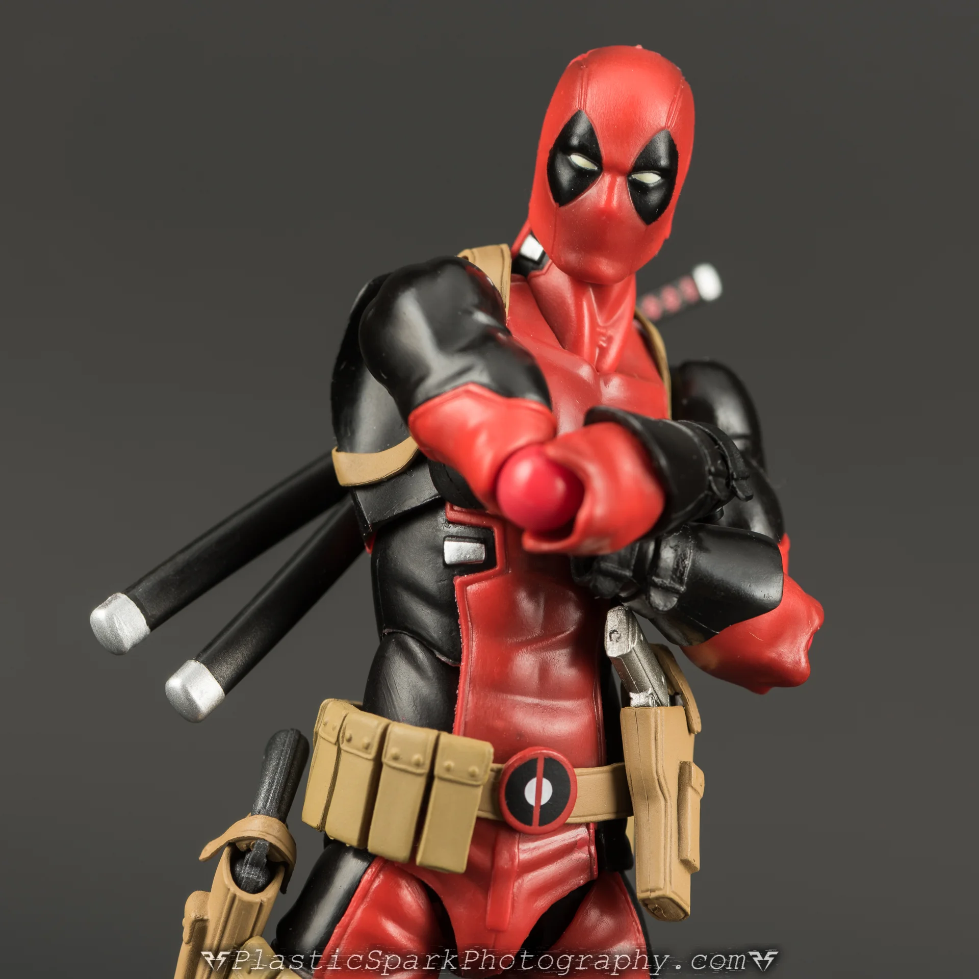 Review - Figma Deadpool DX ver. — Plastic Spark Photography